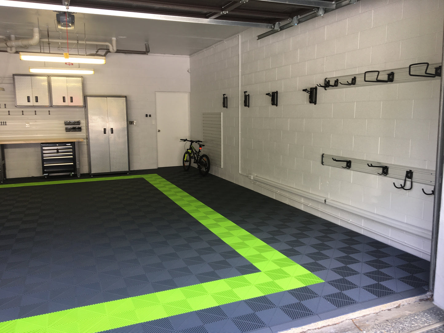 SHOWROOM Great in Green