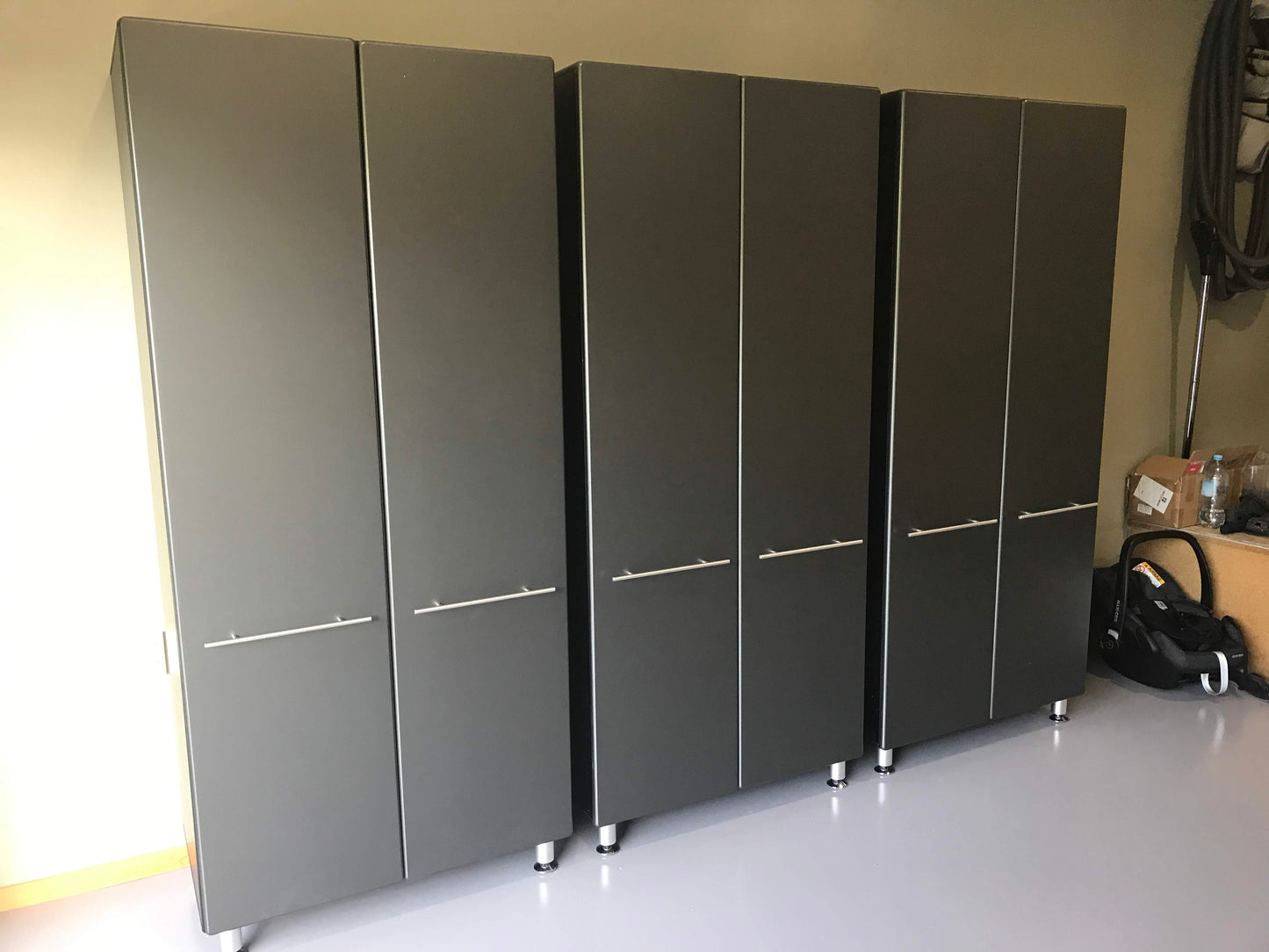 SHOWROOM Stylish Workshop Transformation