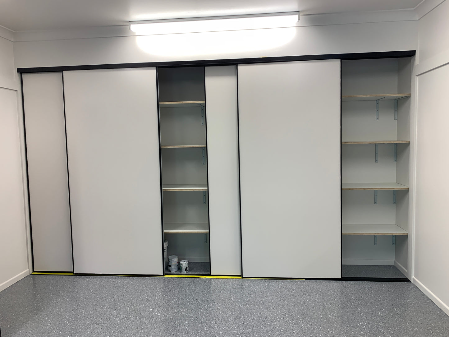 SHOWROOM Sliding Door Solutions