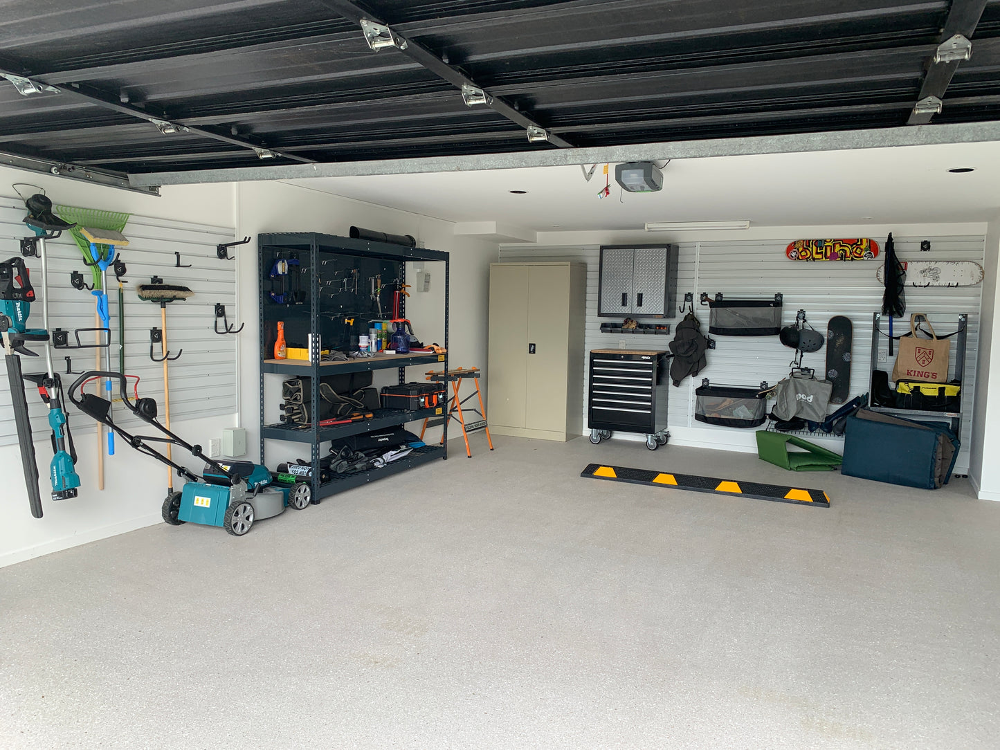 SHOWROOM A Selection of Recent Solutions